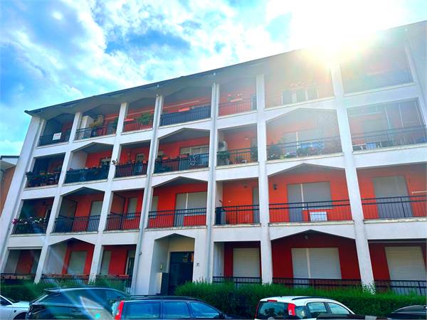 Trilocale con terrazzino a Stresa