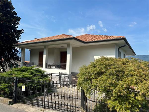 Villa Bifamiliare a Baveno vista lago