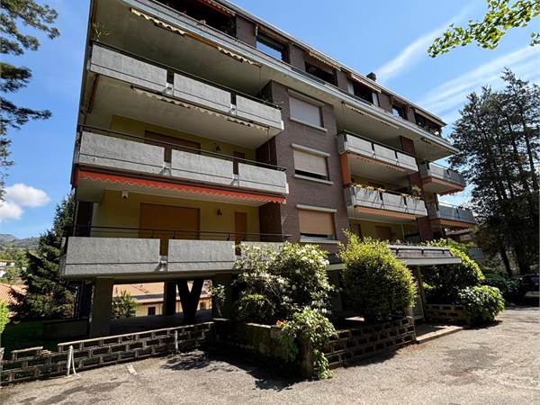 In residence signorile, trilocale con terrazza