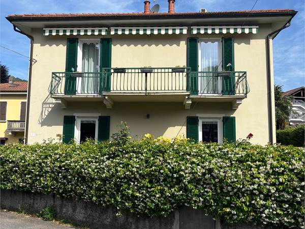 Intra centro Villa a schiera con doppio box
