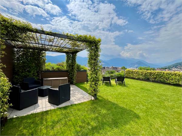 Fantastico quadrilocale nuovo con giardino pensile