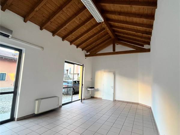 Negozio in Affitto a Verbania (VB)